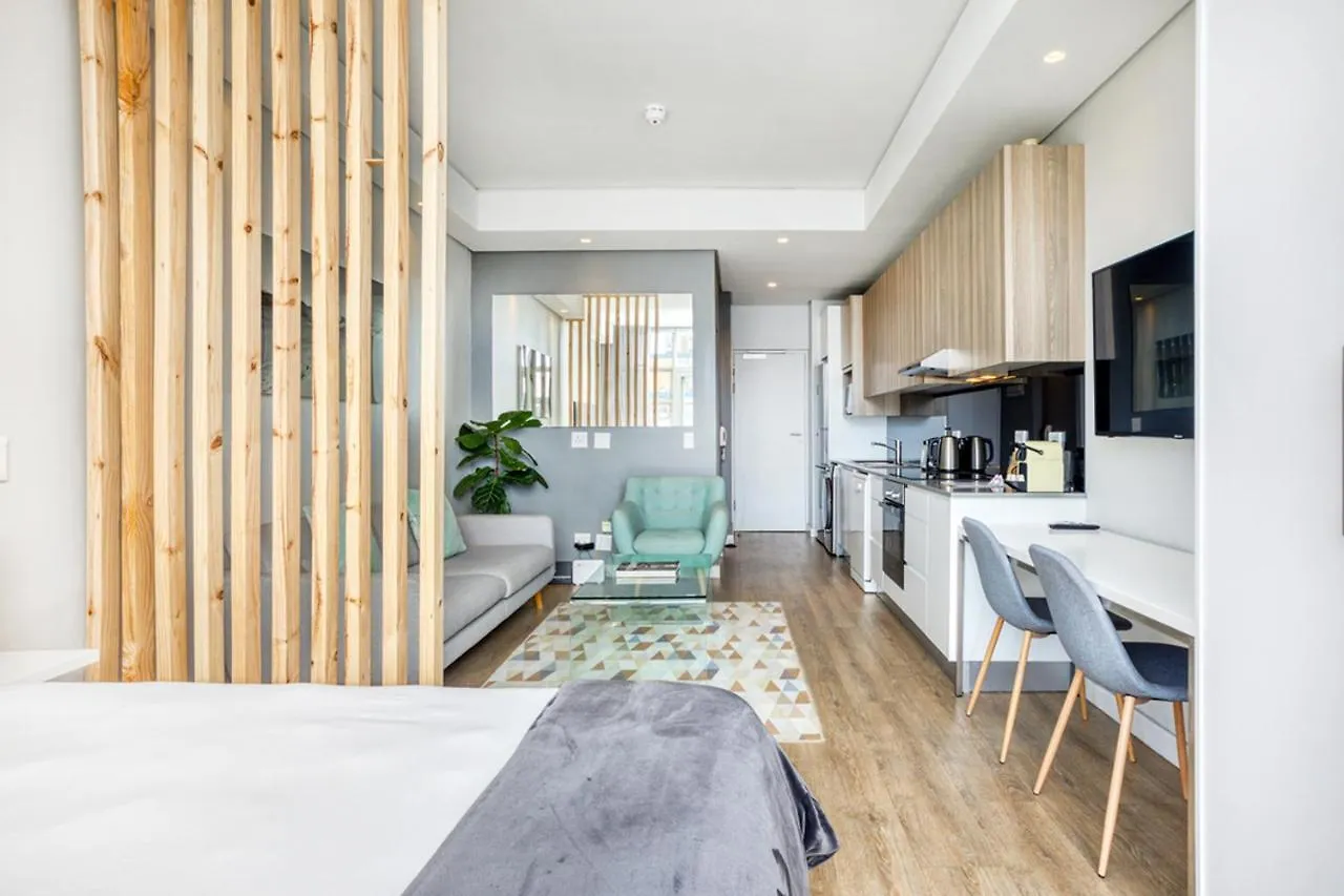 Backup-Powered Luxury Ny City Apartment At Table Mountain Cape Town