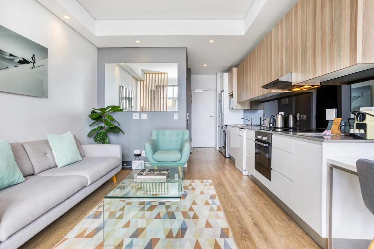 Backup-Powered Luxury Ny City Apartment At Table Mountain Cape Town